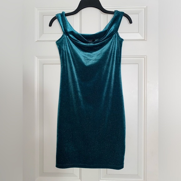 Green Forever 21 Evening Dress - Picture 1 of 3